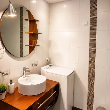 Appartement With A View Of The Old Town, Large Balcony, 2br *